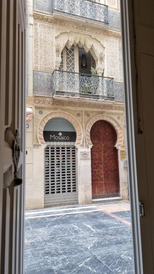 Апартаменты Puerta De Alhambra Малага Экстерьер фото